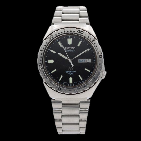 Vintage 37mm Seiko 7123-8219 Sports 100 Men's Quartz Wristwatch 7123A Steel